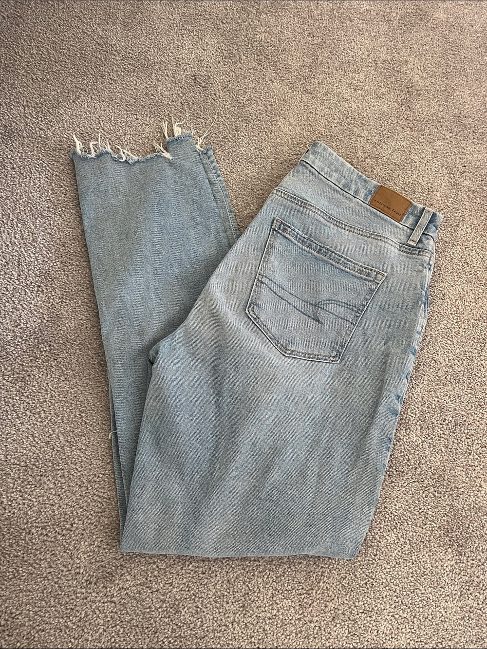 American Eagle Outfitters Curvy Mom Jeans
